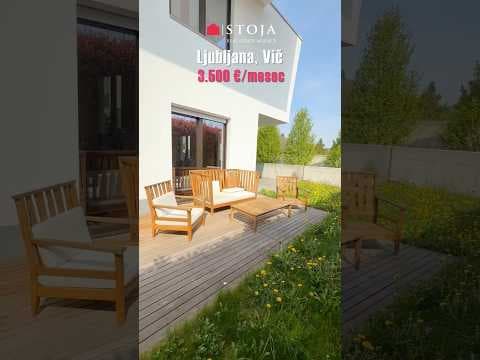 Oddamo moderno 4-sobno stanovanje z lastnim atrijem.